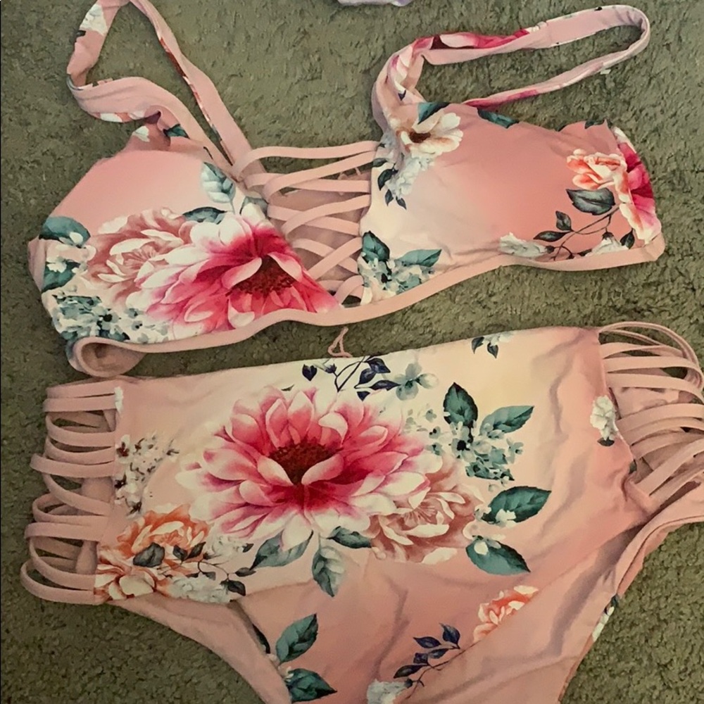 Bathing suits Multiple